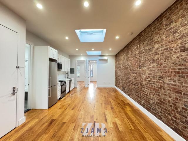 Building Photo - 4 bedroom in Brooklyn NY 11210