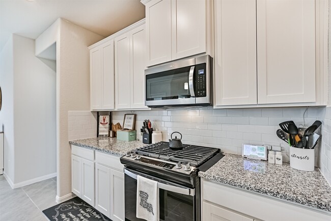 Building Photo - 10409 Deussen Ln