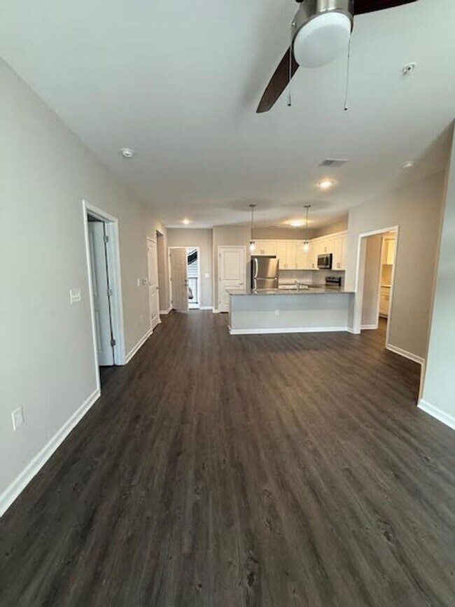 Building Photo - 5614 Lucas Ct
