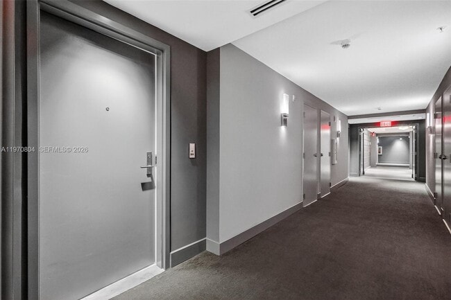 Building Photo - 300 Sunny Isles Blvd