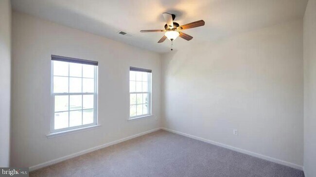 Building Photo - 11830 Steeplebush Dr