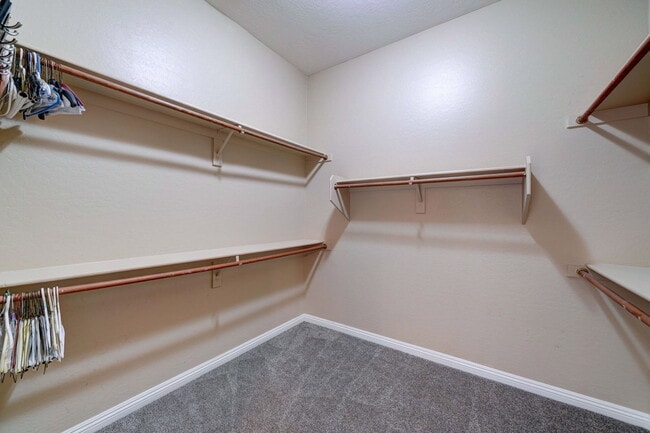Building Photo - 4221 S Danyell Dr