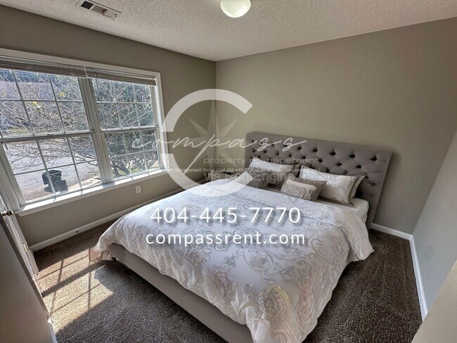 Building Photo - 2106 Clearvista Dr NW