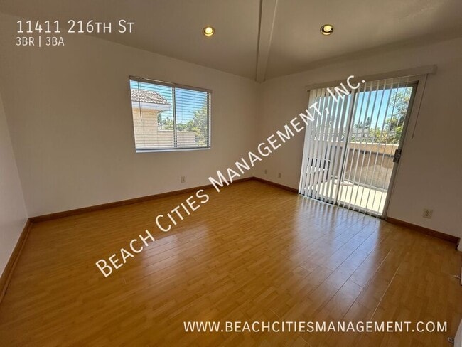Building Photo - 11411 216th St