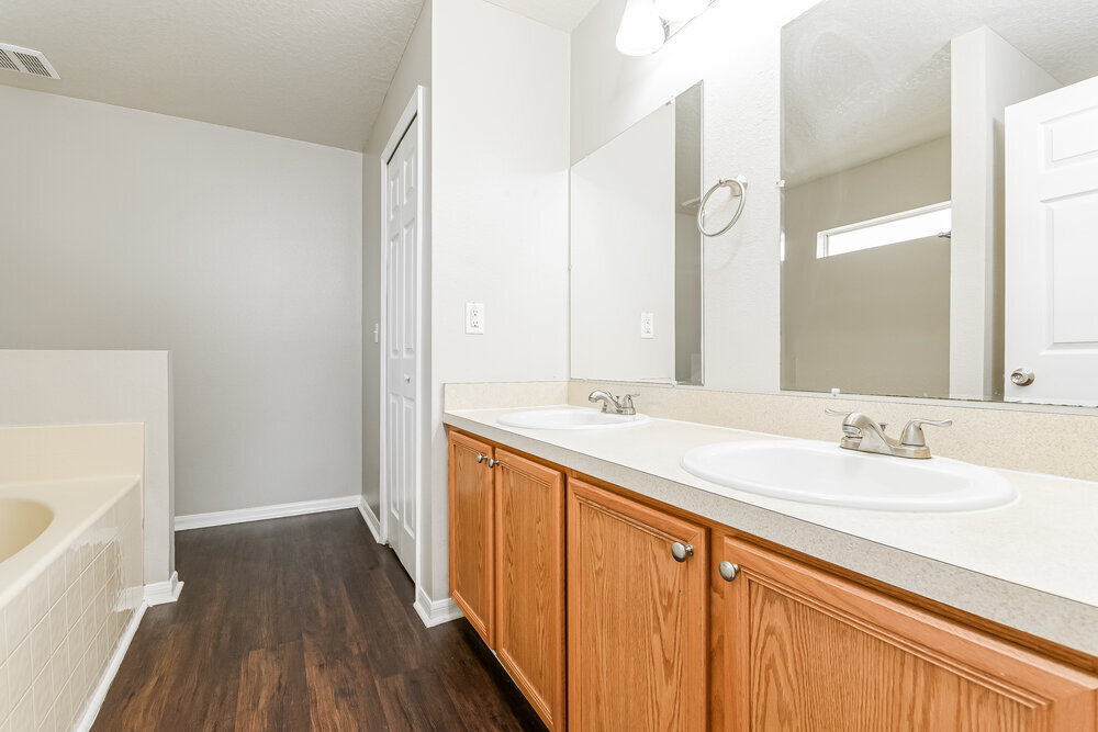 Building Photo - 1144 Orne Ct