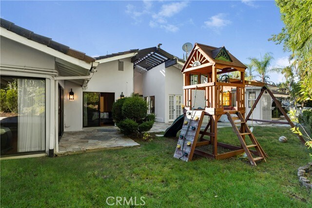 Building Photo - 3814 Alonzo Ave