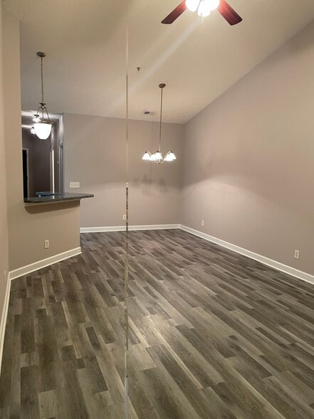 Building Photo - 125 Ashley Park Dr