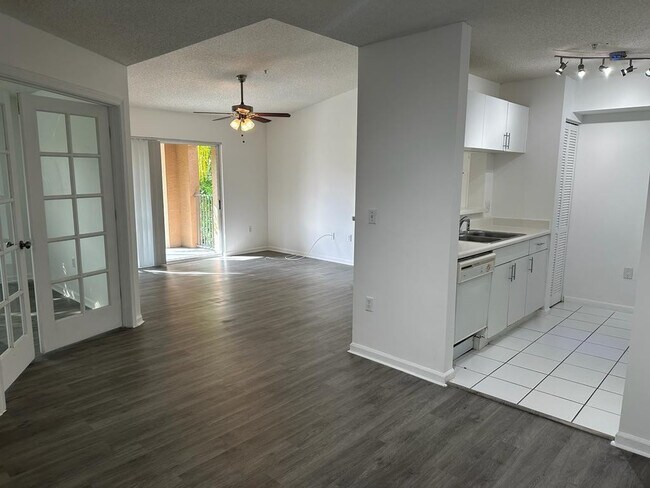 Building Photo - 4844 State Rd