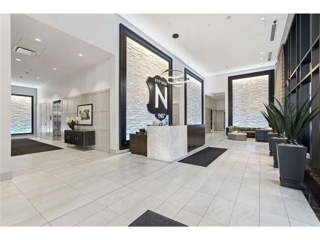 Building Photo - 497 S Marquette Ave