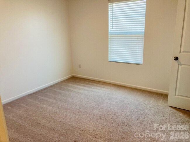 Building Photo - 3242 Treyson Dr