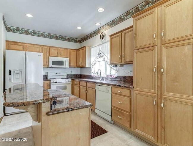 Building Photo - 7925 Zinfandel Dr