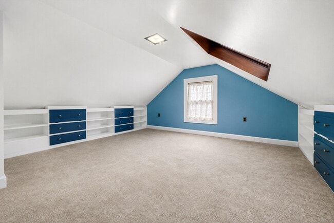 Building Photo - 13 Sapphire Ave