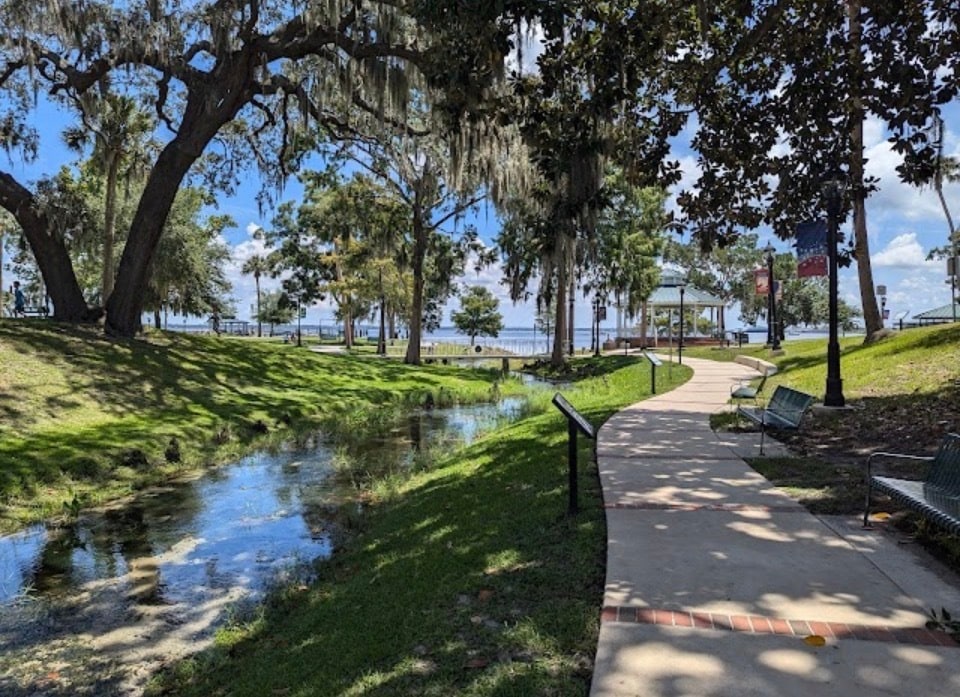 4 blocks to St. John’s River park and pier - 714 Spring St