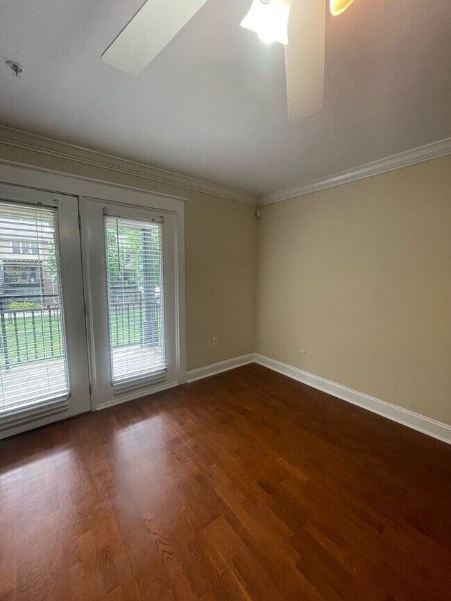 Building Photo - 05-203 Doddi