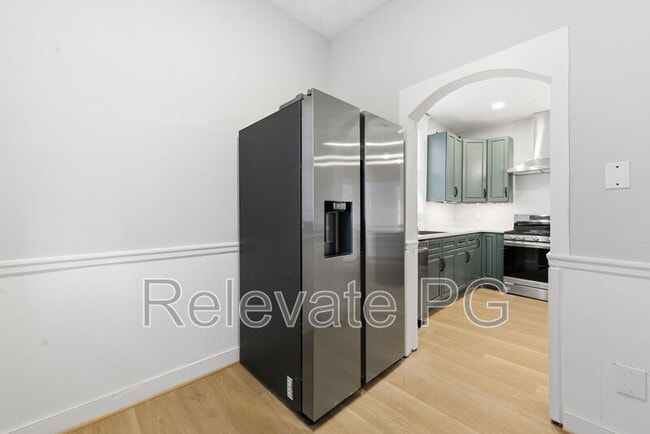 Building Photo - 3100 1st Ave