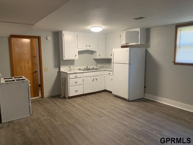 Primary Photo - 1523 3rd Ave