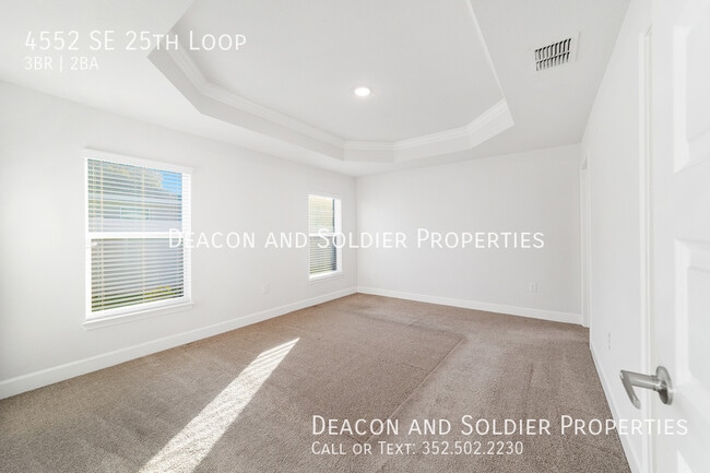 Building Photo - 4552 SE 25th Loop