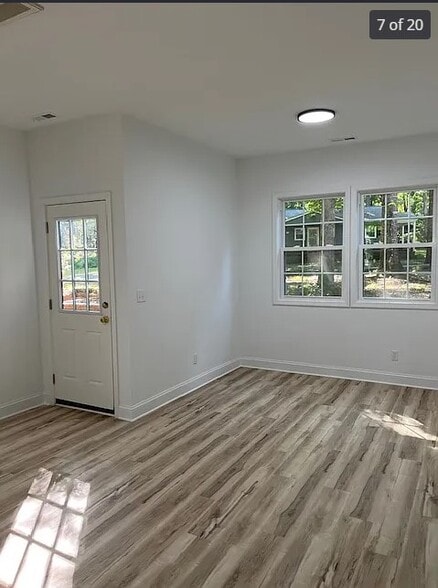 Building Photo - 115 Wild Primrose Ln