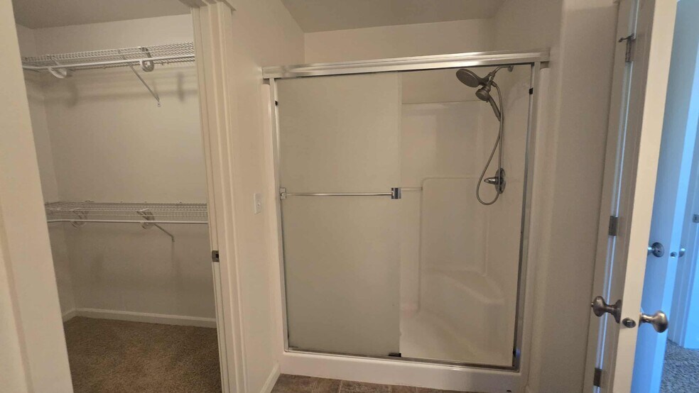 Building Photo - 16575 SE Windswept Waters Dr