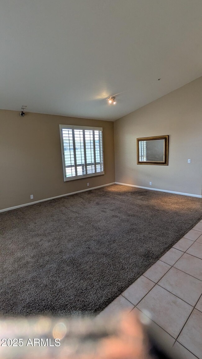 Building Photo - 9071 E Rockwood Dr