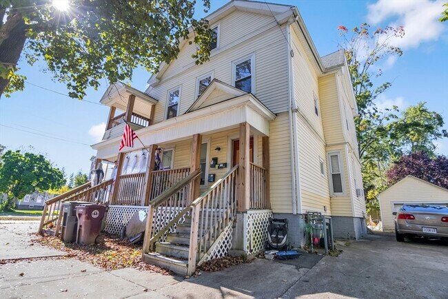 Building Photo - 34 Kellogg St