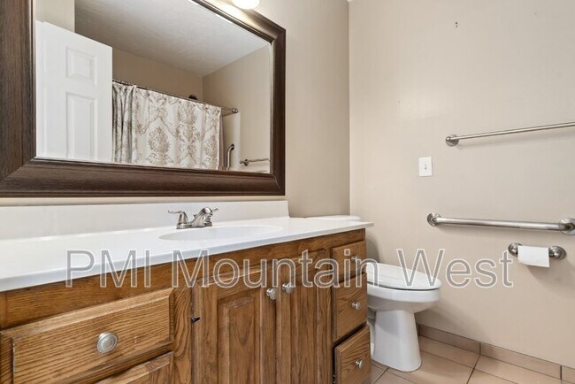 Building Photo - 1123 S 1500 E