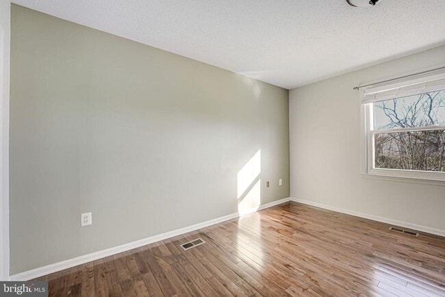 Building Photo - 4512 Lantern Pl