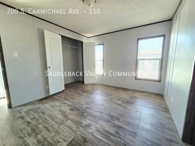 Building Photo - 700 S Carmichael Ave