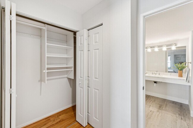 Building Photo - 2320 Wisconsin Ave NW