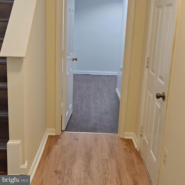 Building Photo - 9279 Kristy Dr