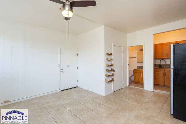 Building Photo - 2957 Koali Rd