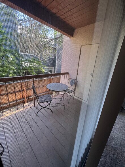 Building Photo - 2750 Plumas St