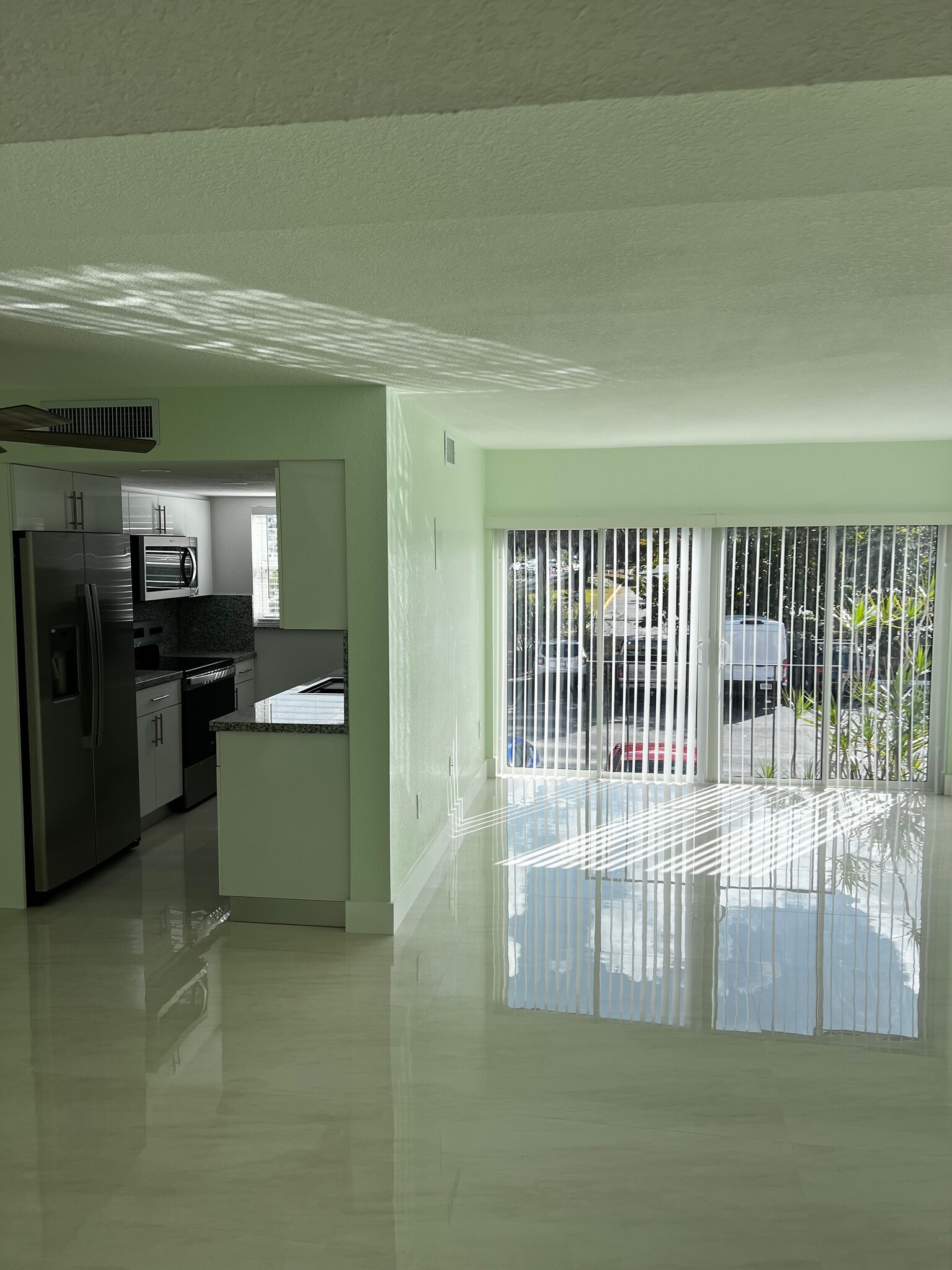 Building Photo - 9300 W Flagler St