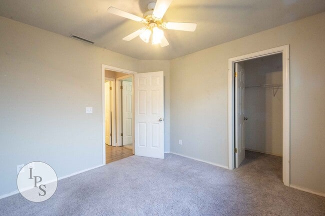 Building Photo - North Fresno Home, 3BR/2BA, Built 1991 – w...