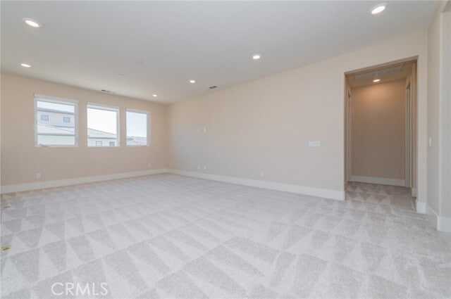 Building Photo - 60 Ray