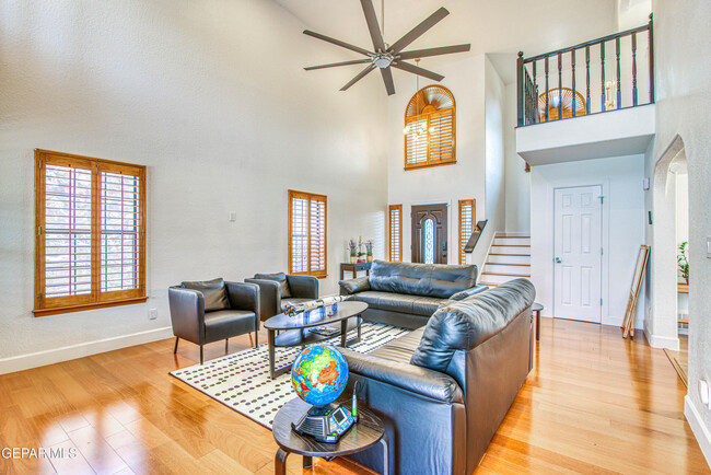 Building Photo - 6205 Brisa Del Mar Dr
