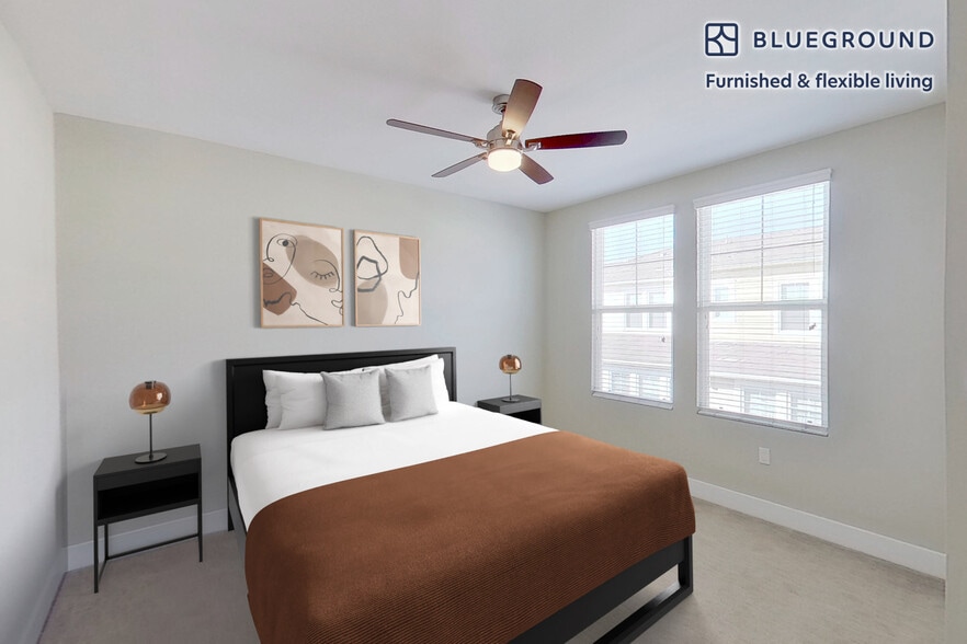Building Photo - 1000 Lupine-SI FL3-ID7992A