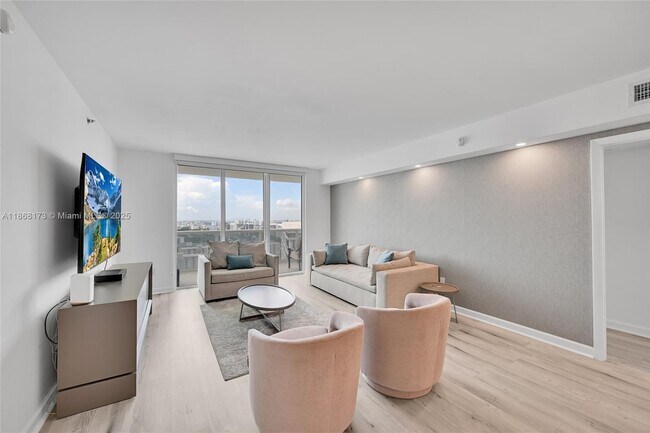 Building Photo - 1830 S Ocean Dr