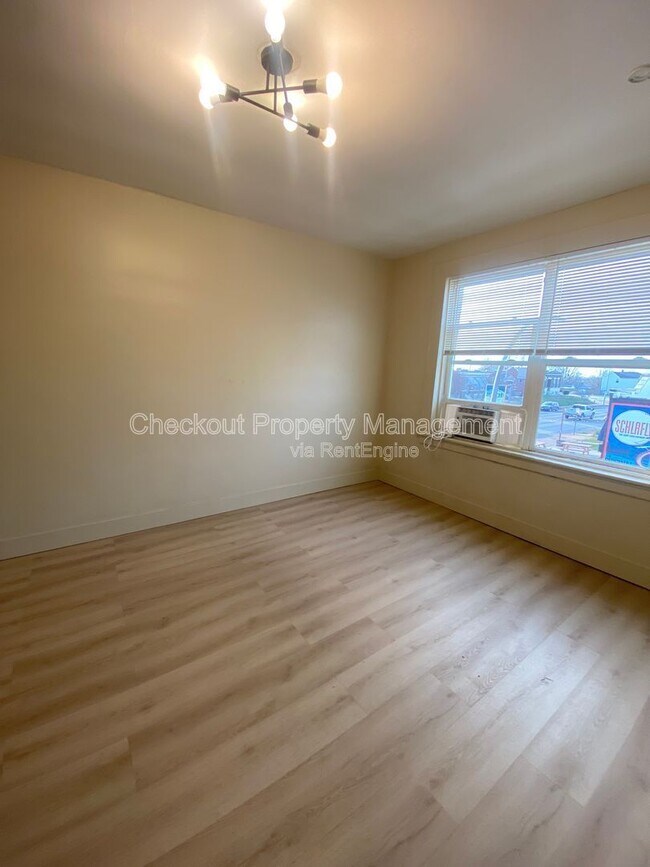 Building Photo - 4301 Potomac St