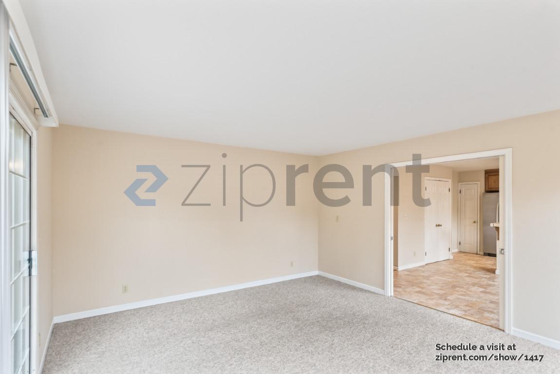 Building Photo - Unit