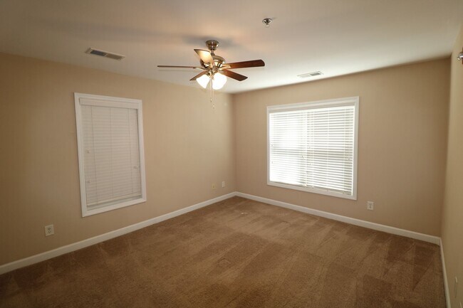Building Photo - 4762 Tatton Park Dr