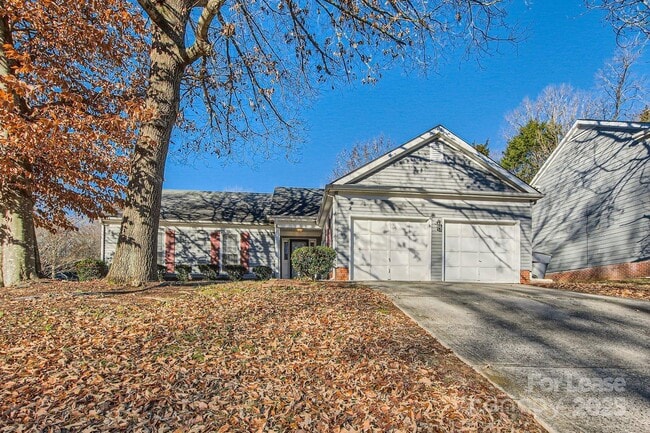Primary Photo - 7201 Canyon Dr