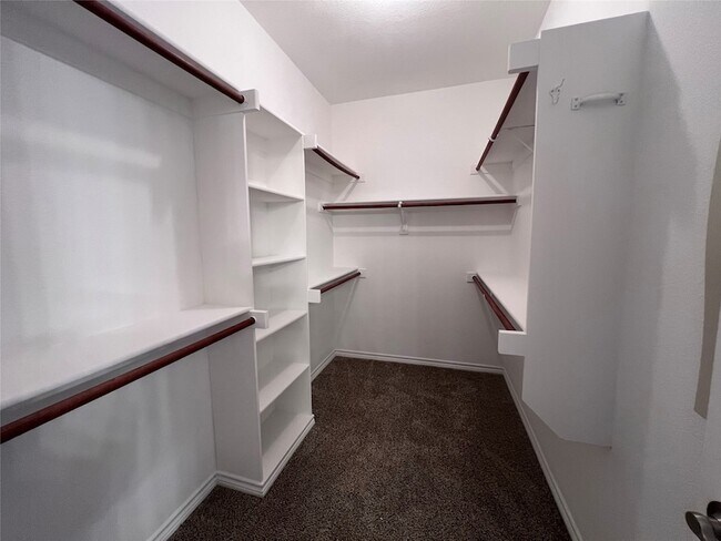 Building Photo - 8158 Painted Tree Tr