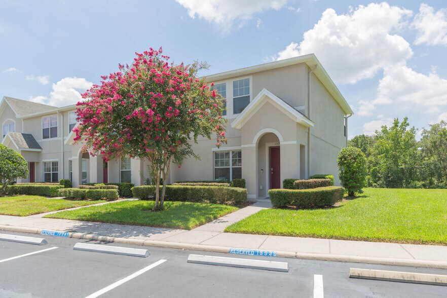 Building Photo - 15939 Fishhawk View Dr
