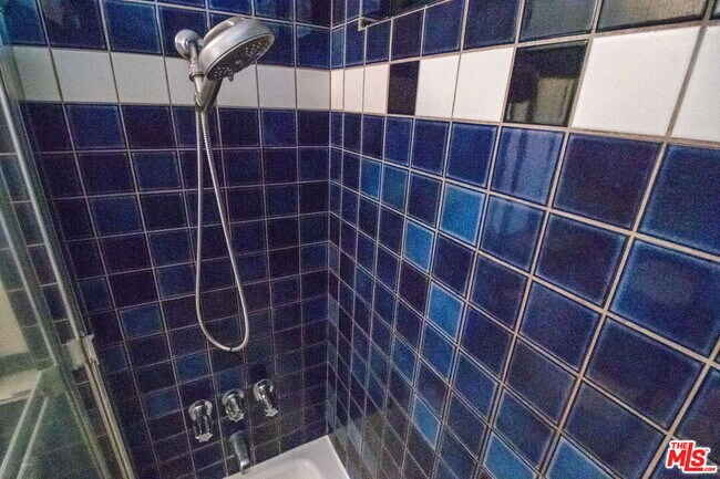 Building Photo - 11619 Lerdo Ave