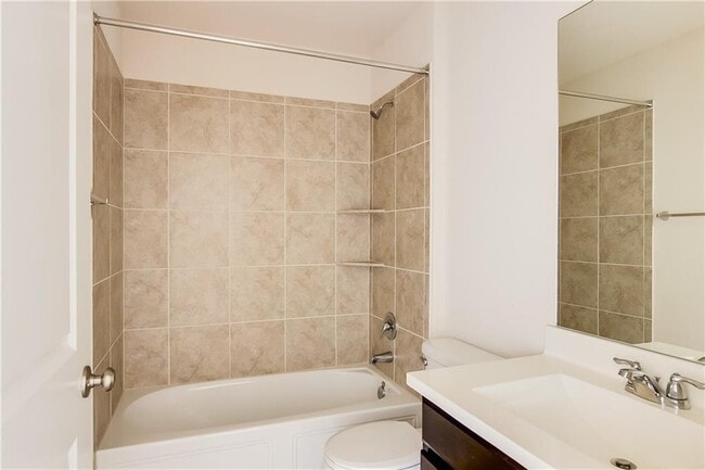 Building Photo - 5916 Kennedy St