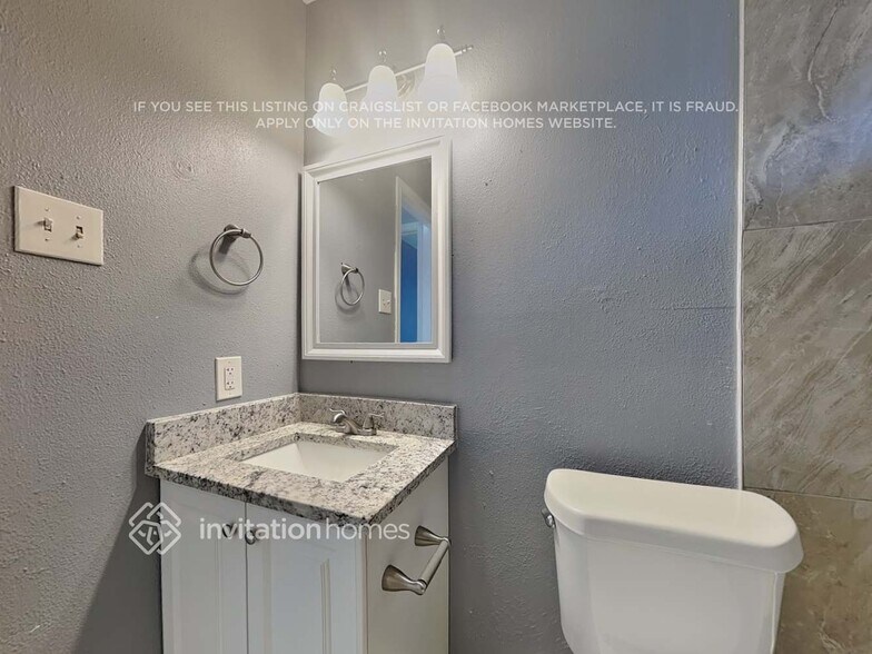 Building Photo - 1936 Ashley Dr