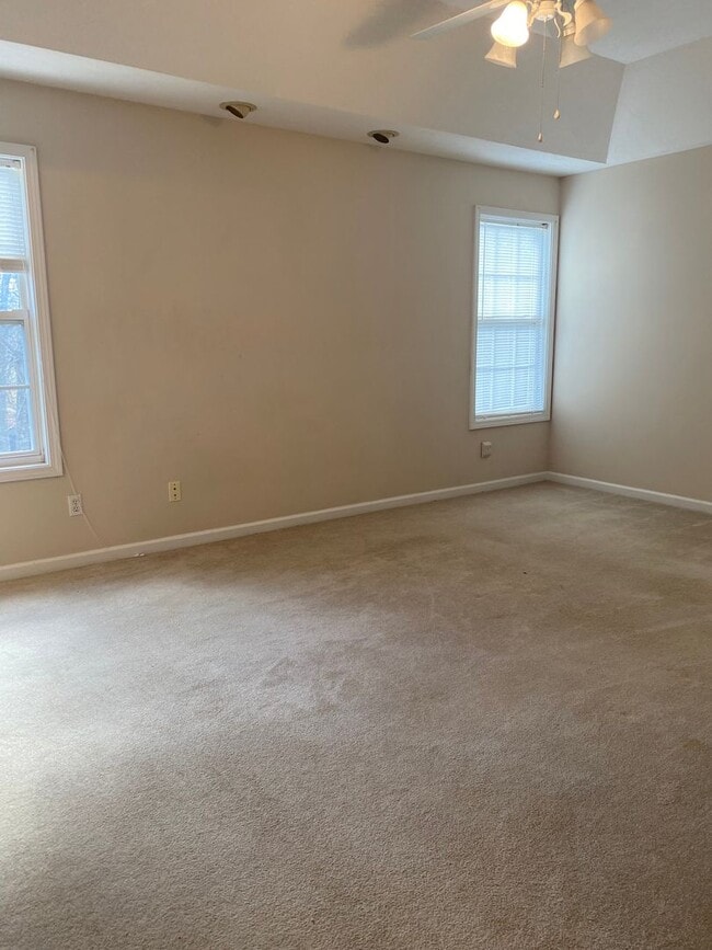 Building Photo - 3438 Topside Rd