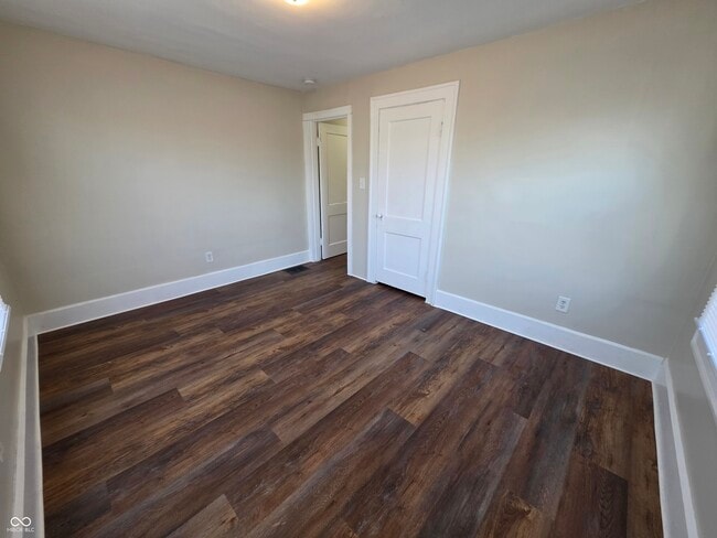 Building Photo - 316 N Denny St