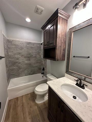 Building Photo - 1002 Kelley Ln